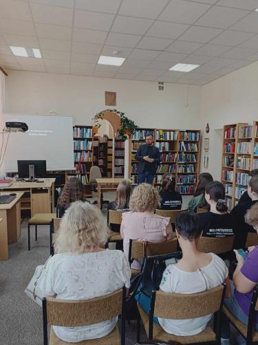 Nauczyciele uczestniczący w prelekcji