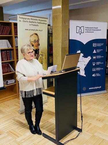 Danuta Bocheńska - bibliotekarz ZSEiO w Przemyślu relacjonuje XXII Forum