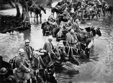 I wojna światowa. Wojska francuskie w drodze do Verdun. Fot. domena publiczna, źródło wikipedia.org